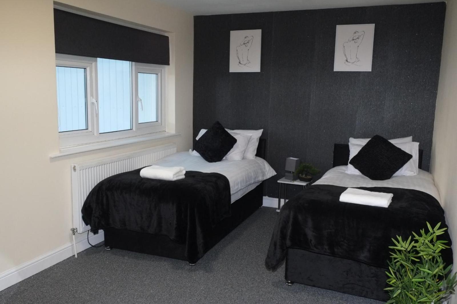 Lausory King Bed Living Your Luxe Home Away Νότιγχαμ Εξωτερικό φωτογραφία